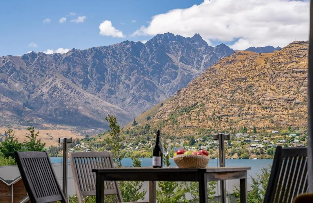 Lakefront Living - 2 Bedroom Aptmt In Alpine Village-1