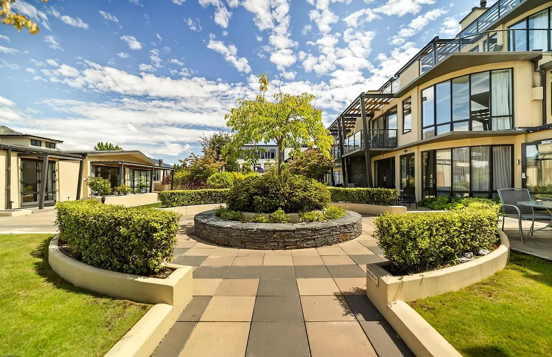 Lakefront Luxury 912 The Beacon 3 Bedroom-1