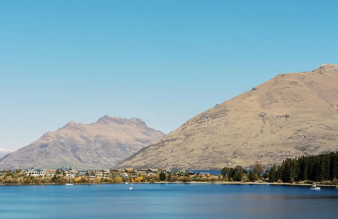 Cbd Lake & Mountain View Apartment-1