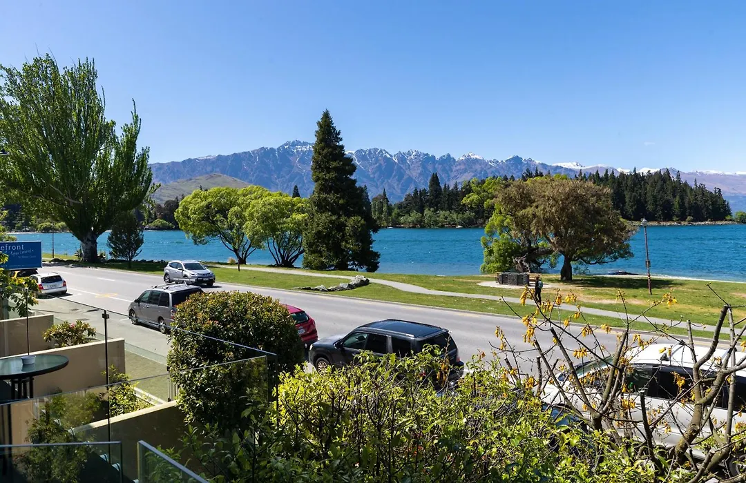 Lakefront Gem, Absolute Waterfront-1