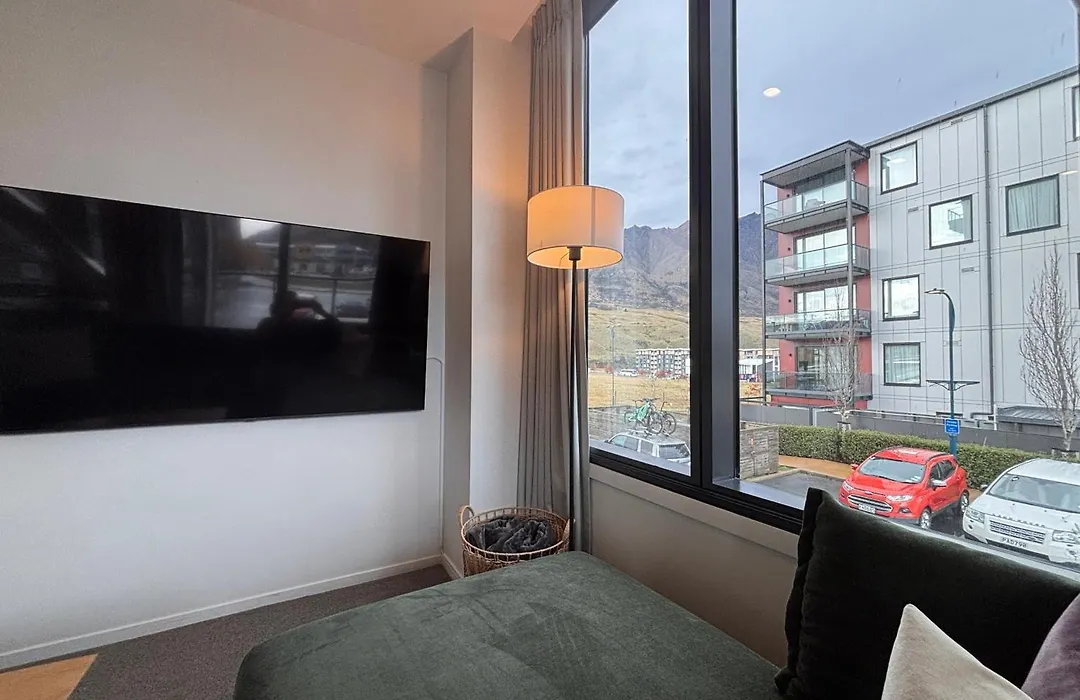 Your Queenstown Adventure Base!-1