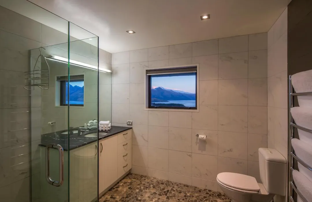 Majestic View Studio-1