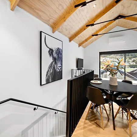 Mountain View 3 Bedroom Retreat-2