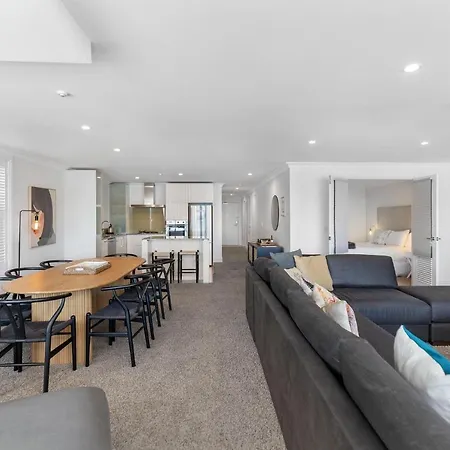 Beacon Lakeside Luxury 908 - 3 Bedroom-3
