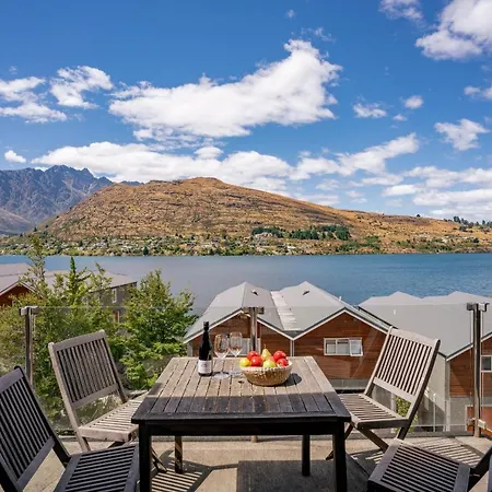 Lakefront Living - 2 Bedroom Aptmt In Alpine Village-3