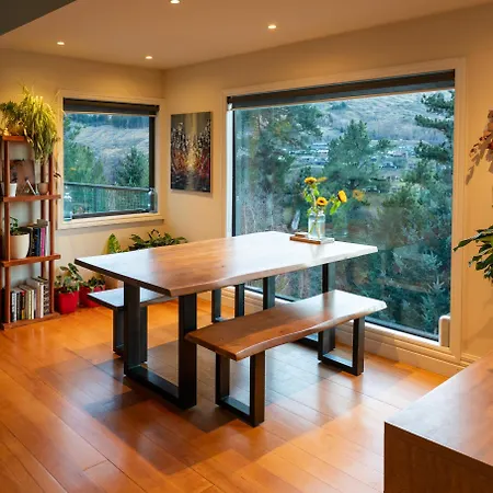 The Loft At Sixty-7-2