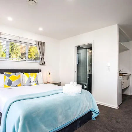 Awesomely Ambient Queenstown Home-3