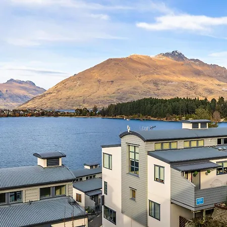 Point View Lake And Mountain Views Close To Cbd-2