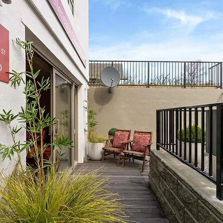 Luxurious Studio In City Centre-2