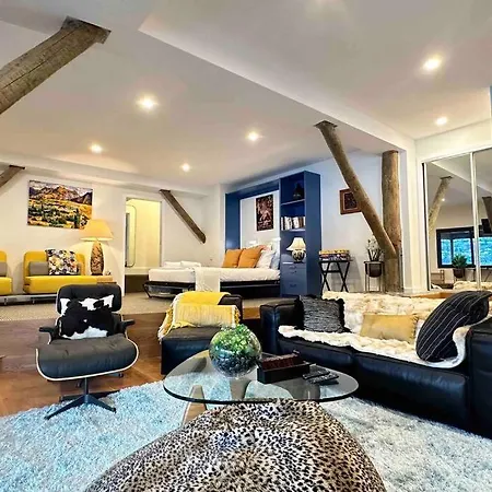 Luxe Studio With Lake And Mountain Views-3