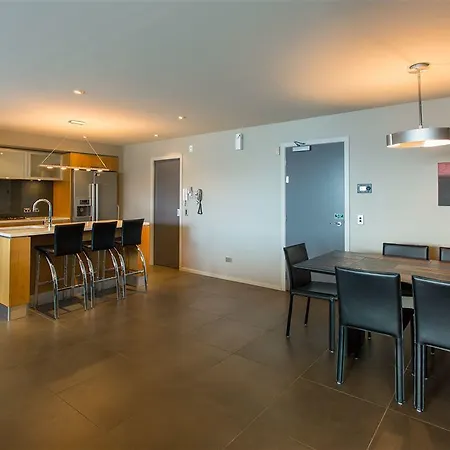 Downtown Queenstown Apartment-3