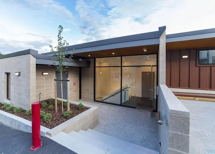 Atalante - Lakefront Location With Stunning Views Queenstown