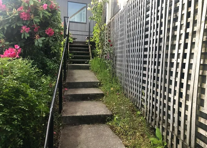 Cosy Lakeview Apartment Queenstown