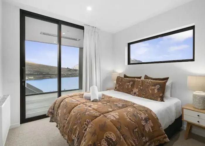 Queenstown Terrace