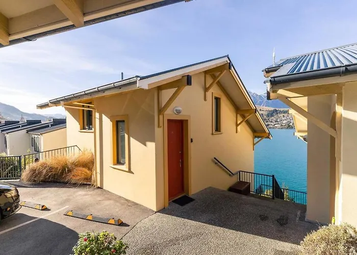 Absolute Lakeside - Perfect Lake Views Queenstown