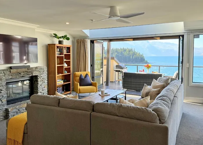 Lakefront Luxury 912 The Beacon 3 Bedroom Queenstown