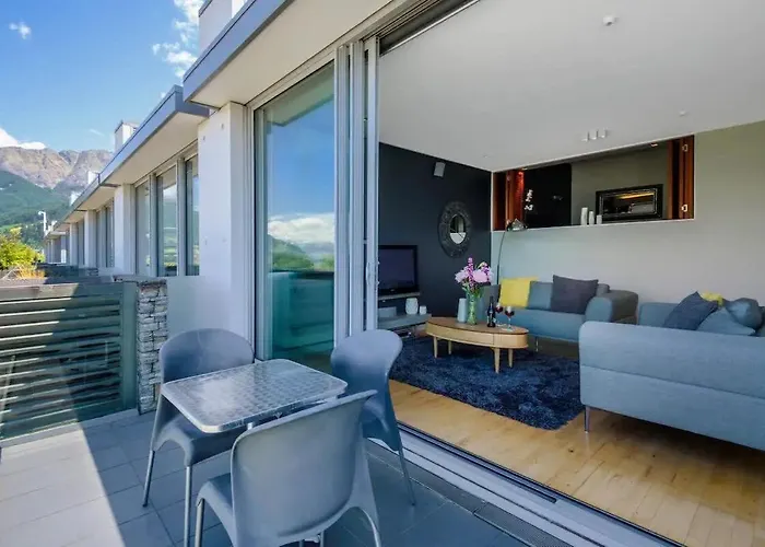 Luxury Lake View - 1 Bedroom Queenstown