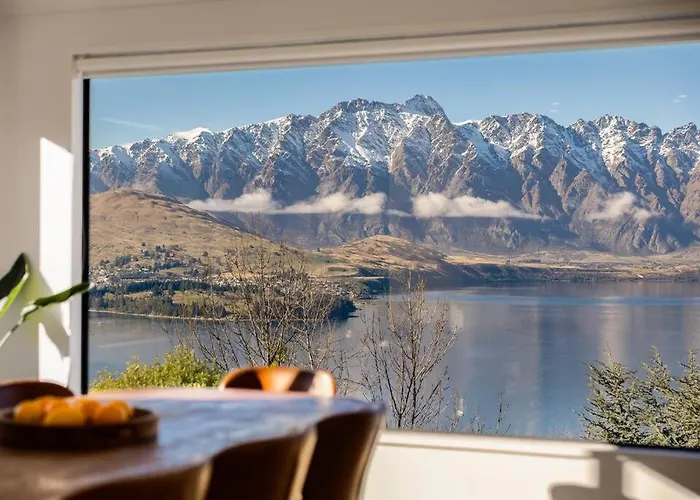 Fabulous Home With Great Views Queenstown