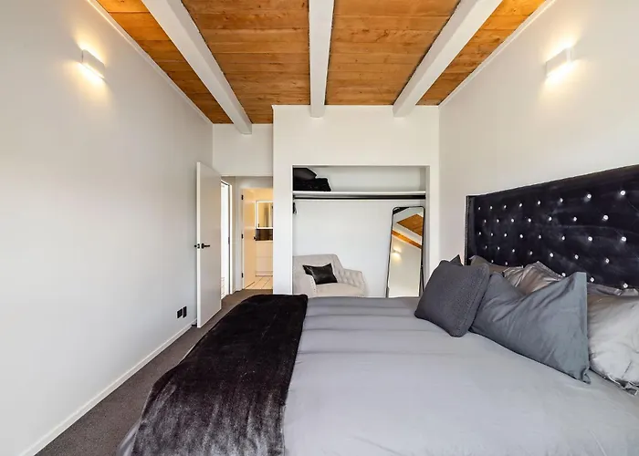 Remarkables View - Te Wai Penthouse Queenstown