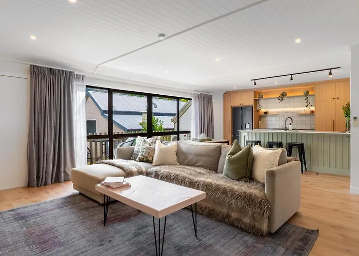 Central City Queenstown Retreat - 3 Bedroom Apartment