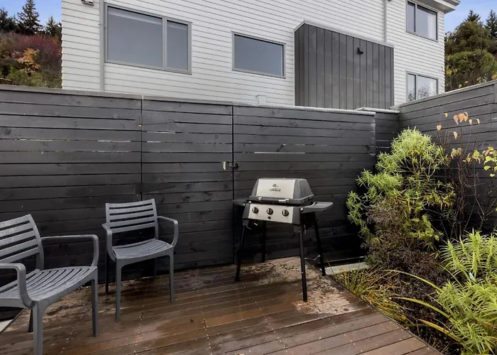 Remarkable Woodsider - Family Friendly Walk To Town Queenstown