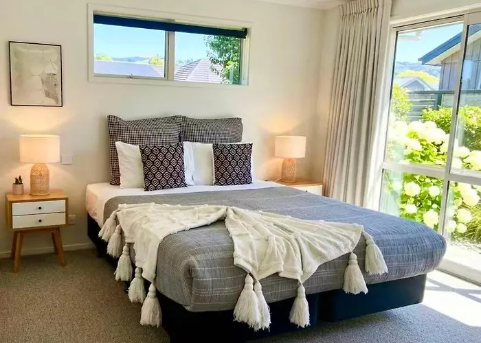 Guest House In Queenstown, New Zealand