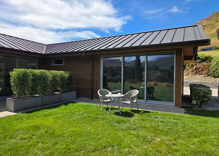 Tucker Beach Private Exclusive Retreat Queenstown