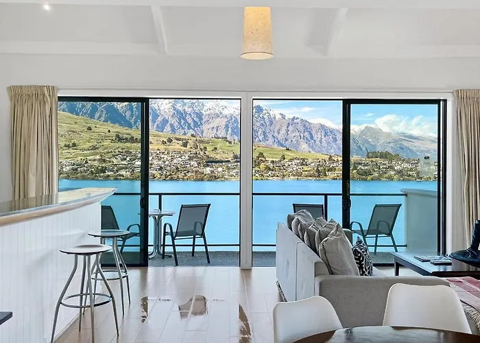 Villa Del Lago Queenstown